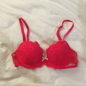 Victoria's Secret lined demi bra 32B